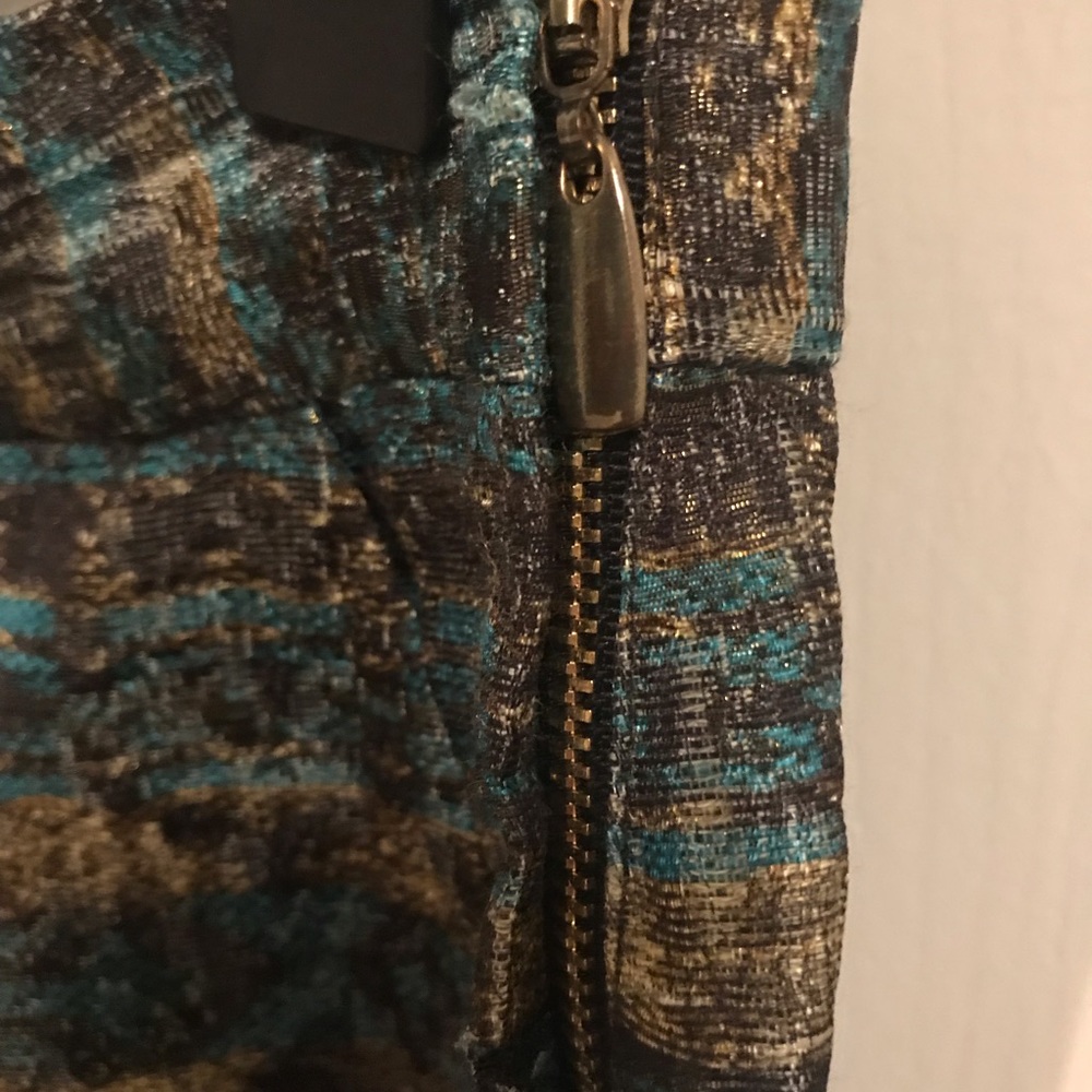 Elegant midi skirt. - Picture 3 of 8